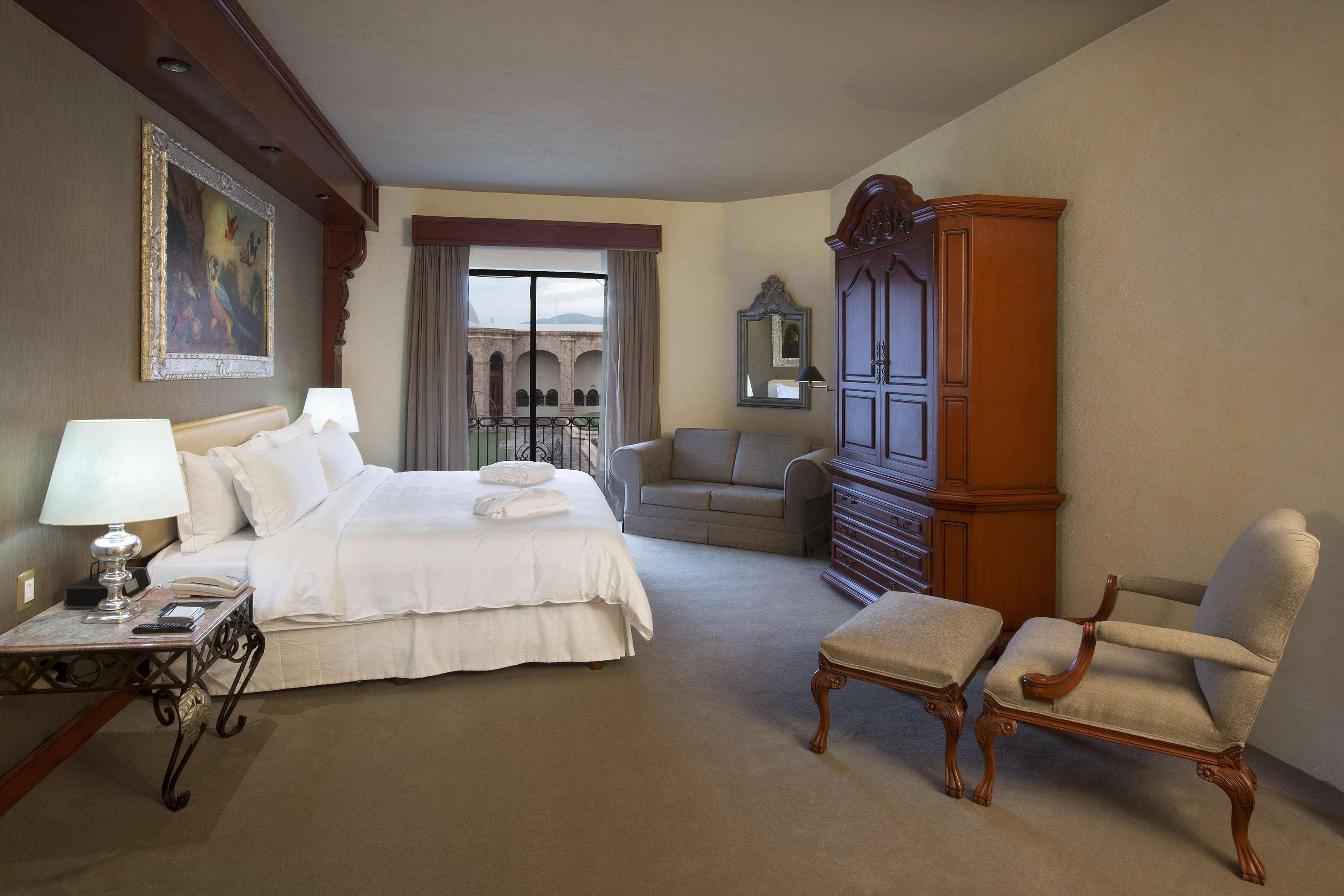 ฮิลตัน ซาน หลุยส์ โปโตซี Hotel ซานหลุยส์โปโตซิ ภายนอก รูปภาพ